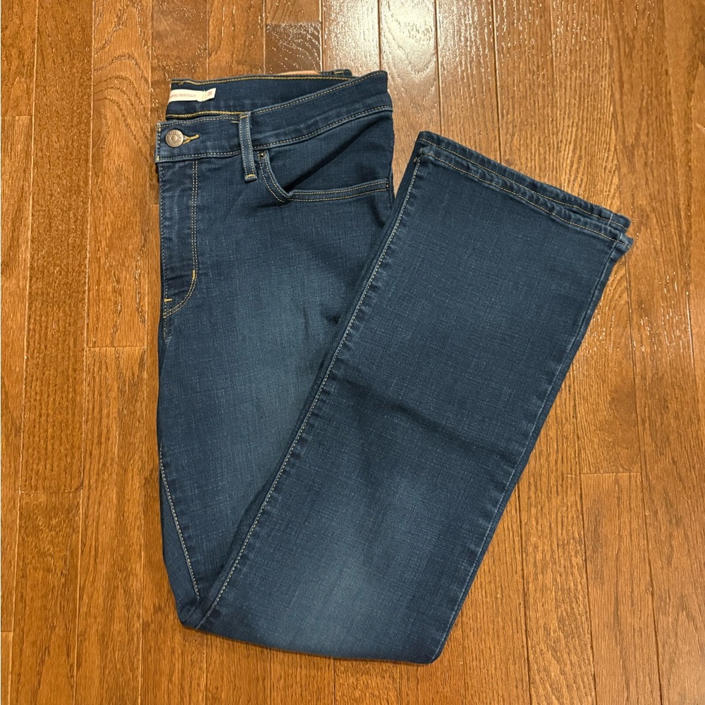 Levi’s Women’s 315 Shaping Boocut